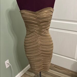 BCBG MAXAZRIA Elegant Strapless Gold Dress Size XS